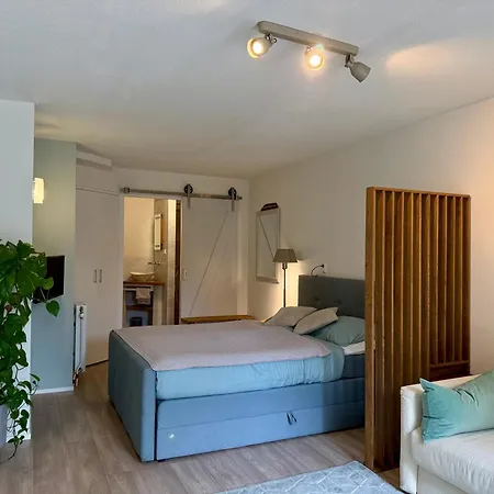 Zeegroen Apartment *