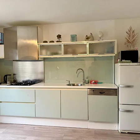 Zeegroen Apartment *
